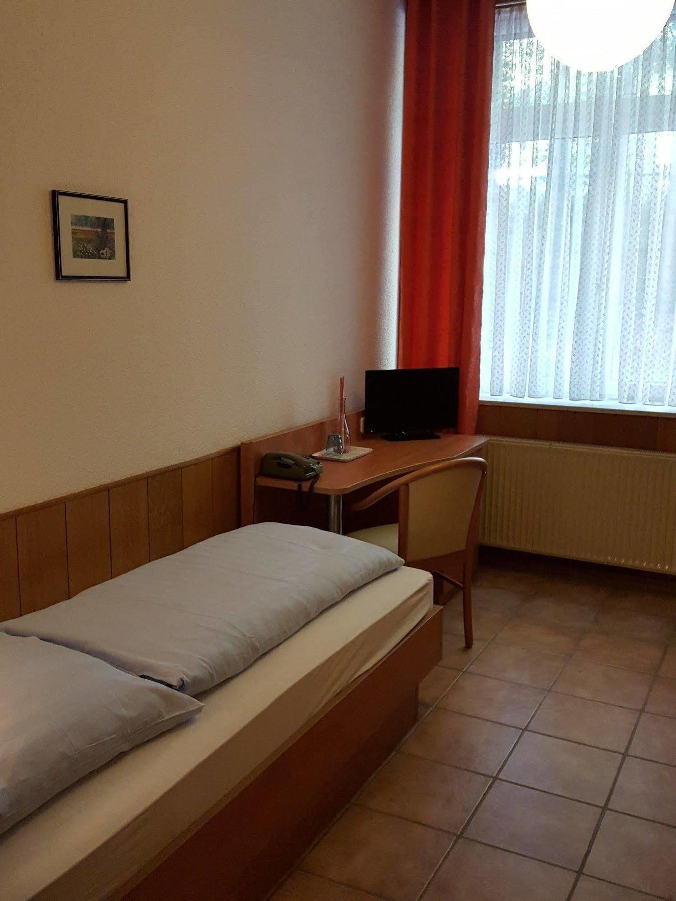 Waldhotel Zur Holzmuhle Eldagsen Zewnętrze zdjęcie